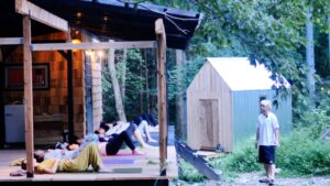 テラス リラックス女性