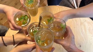自家製ジュースで乾杯